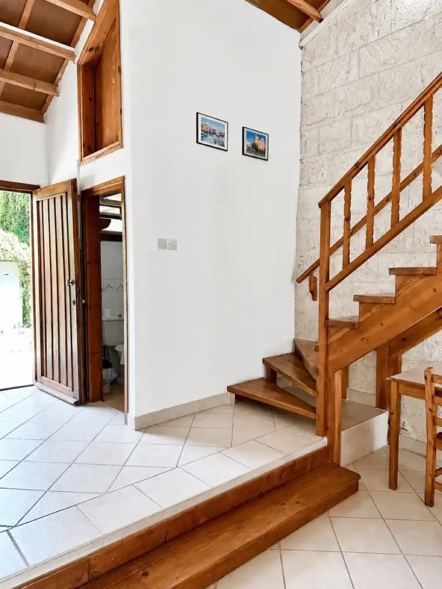 Poolside Bungalow entry and stairs